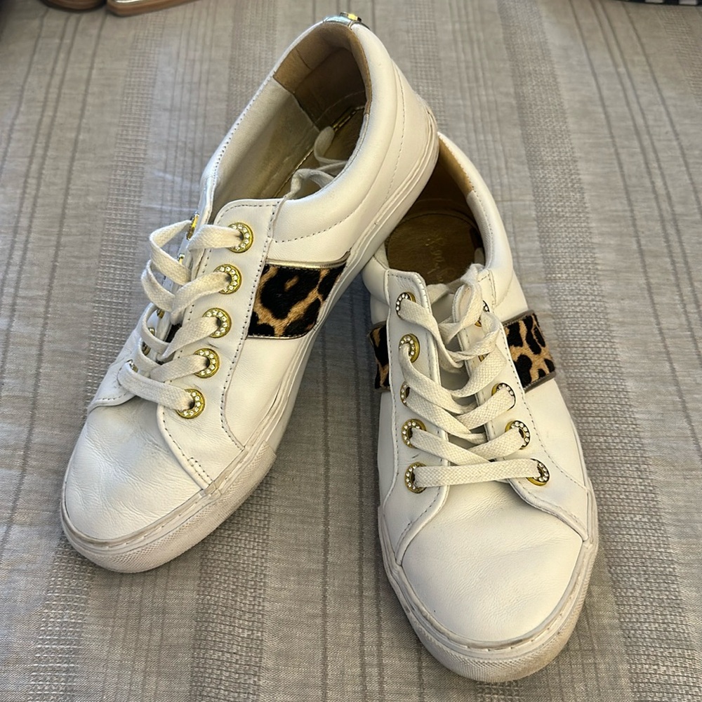 Lilly Lux Hallie Sneaker in Leopard
